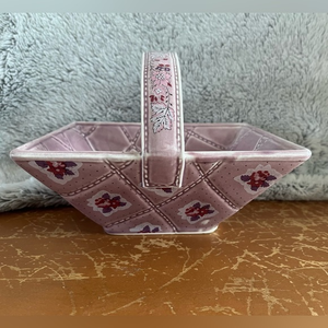 Department‎ 56 ceramic basket floral pattern with flowers